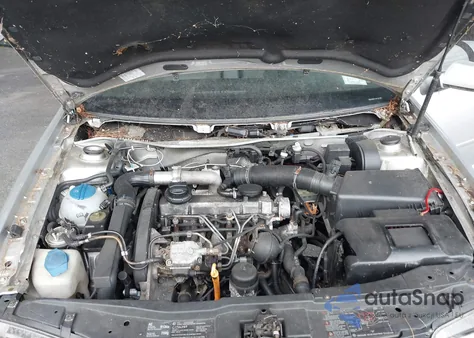 2001 Volkswagen Jetta Gls Tdi from USA, damaged, VIN 3VWSP69M11M136758